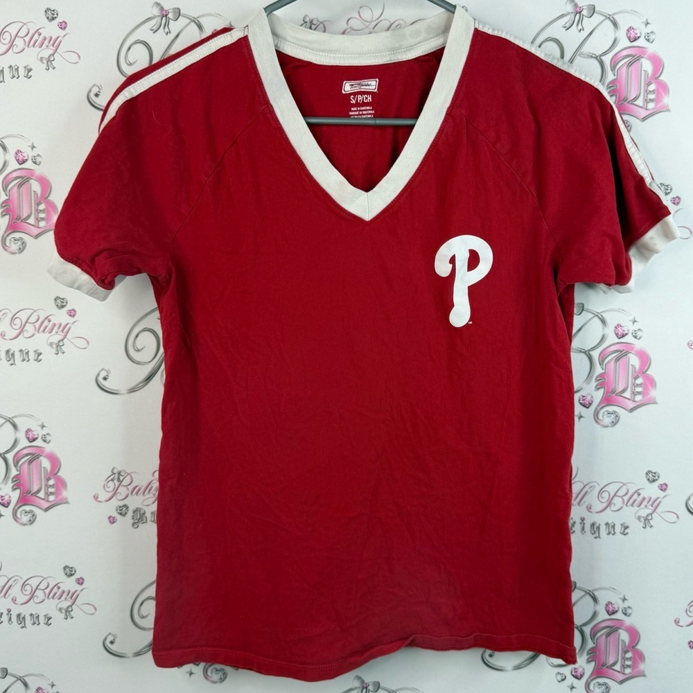 Tailgate T-shirt Vneck P sporty stripes Women's Red V-Neck Short Sleeve Tee